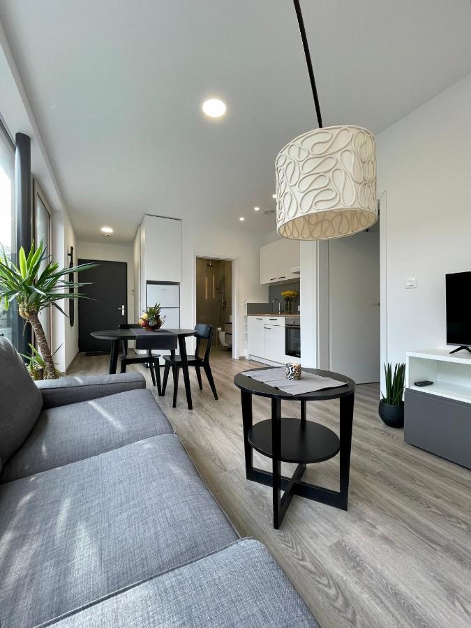 Tea Apartment Любляна Екстериор снимка
